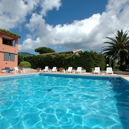 Residence Maricampo Marina di Campo Ruang foto