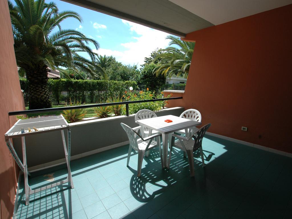 Residence Maricampo Marina di Campo Ruang foto