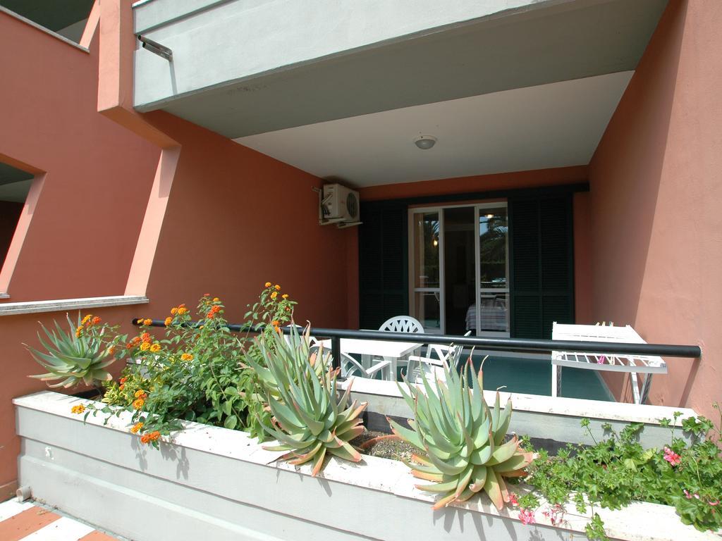 Residence Maricampo Marina di Campo Ruang foto